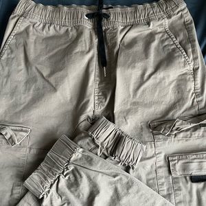 Zanerobe Cargo Joggers Almond